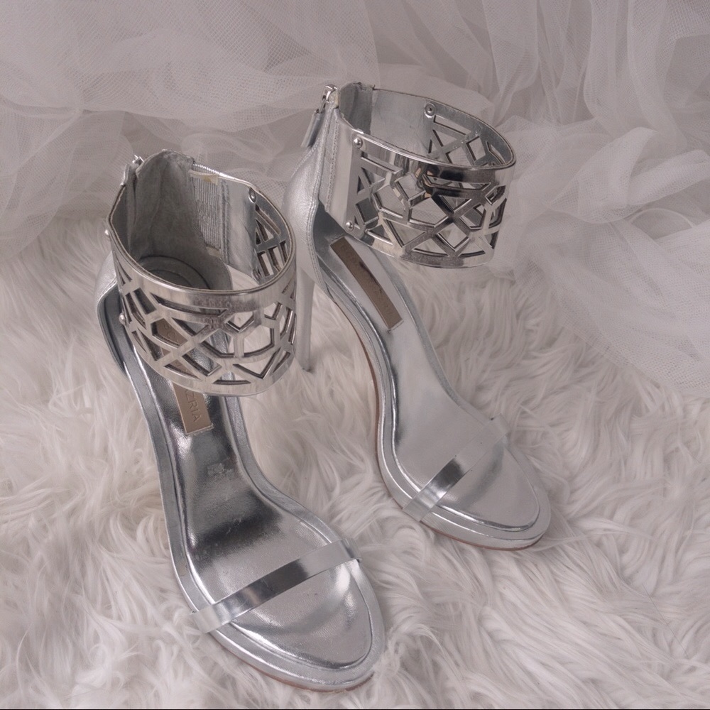 BCBG MAXAZRIA Silver Shoes with Ankle Cuff Detail Women Size 6.5